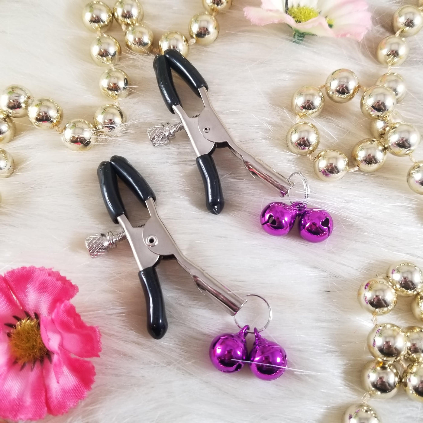 Nipple Clamps With Bell